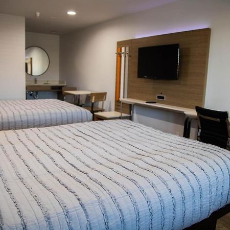 Pico Rivera Inn And Suites Экстерьер фото